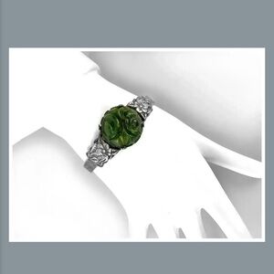 RARE Vintage 1930s Art Deco
Handmade Silver & Carved Bakelite
Floral Design Cuff